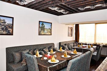 Phoenicia Apartments Splai Букурещ Екстериор снимка
